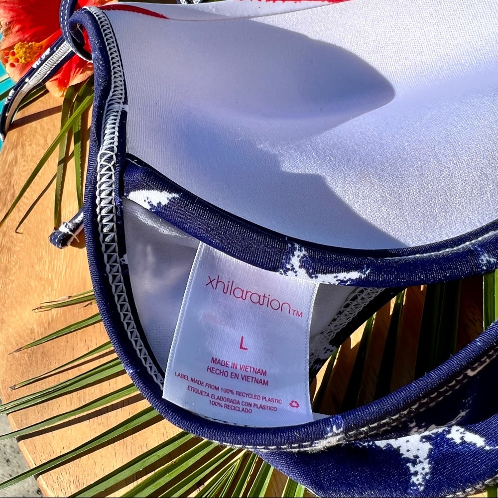 ❌SOLD❌ Xhilaration Stars & Stripes Underwire Bikini Top, Red White Blue, L - Picture 4 of 17